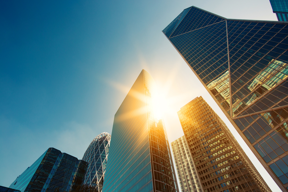 中东冲突升级推高油价，全球市场陷入滞胀焦虑