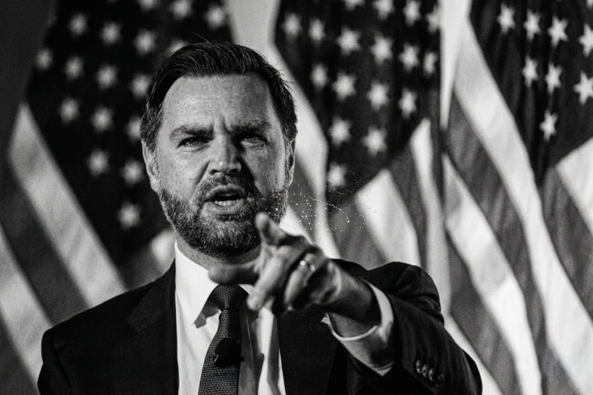 比特币短期承压但多指标预示上涨动能增强